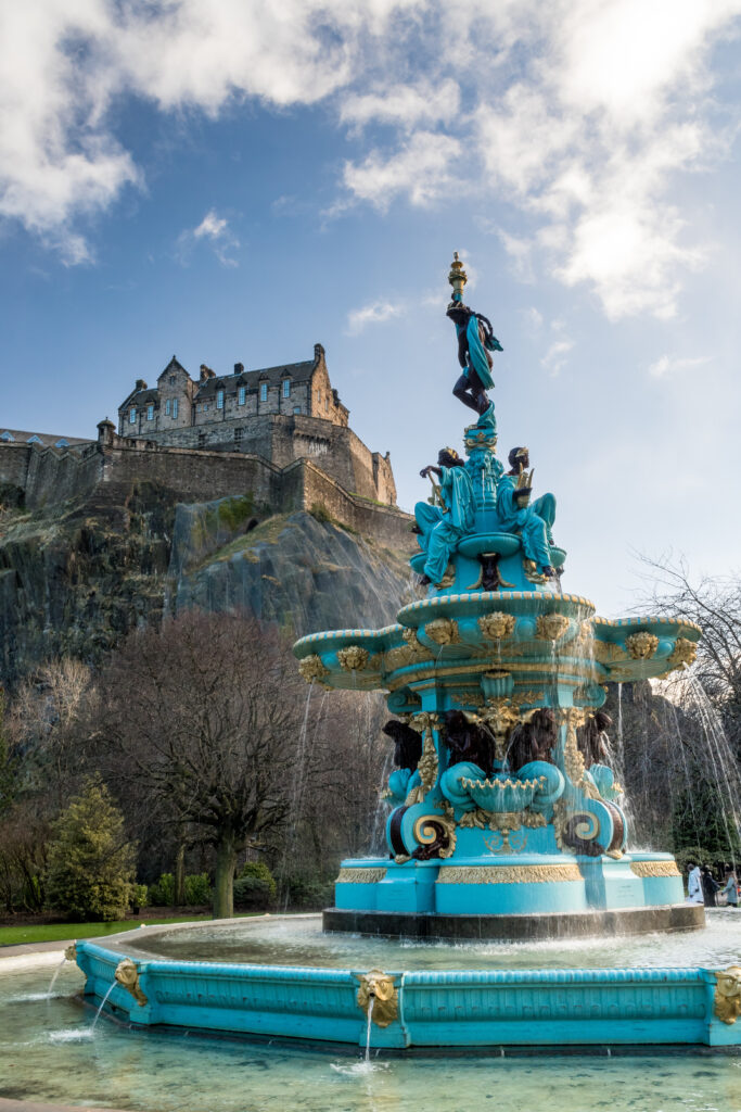 Ross Fountain with Edinburgh Castle