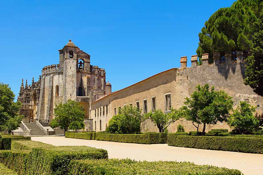 Guided tour Convent of Christ Tomar, Portugal.